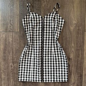 Forever 21 Women's Black & White Gingham Zip-Up Dress (Size S)